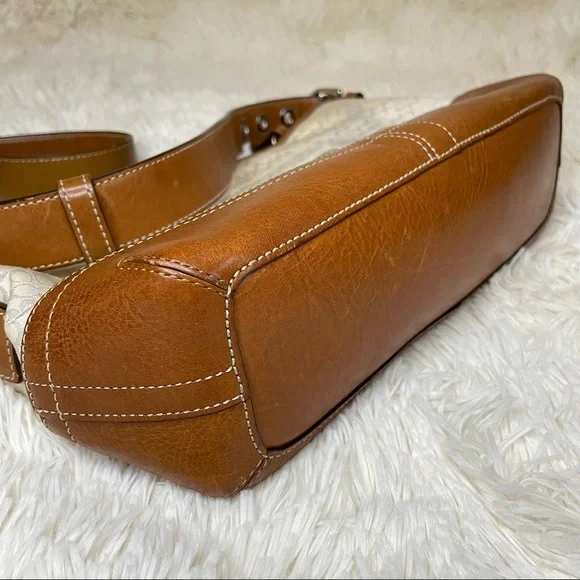 Coach Handbag Shoulder Signature Mini Duffle Ivory leather Brown purse. - Picture 16 of 17